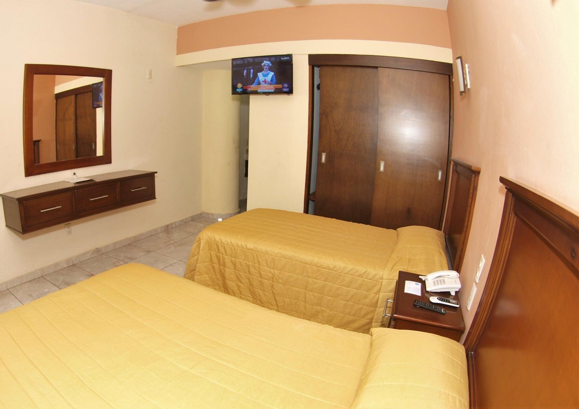 Hotel Las Jacarandas Mazatlan Exterior photo