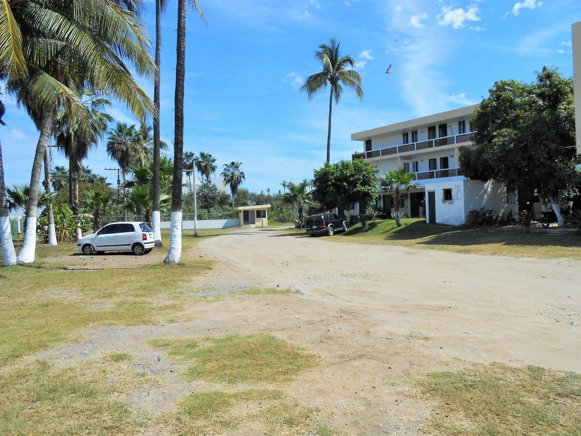 Hotel Las Jacarandas Mazatlan Exterior photo